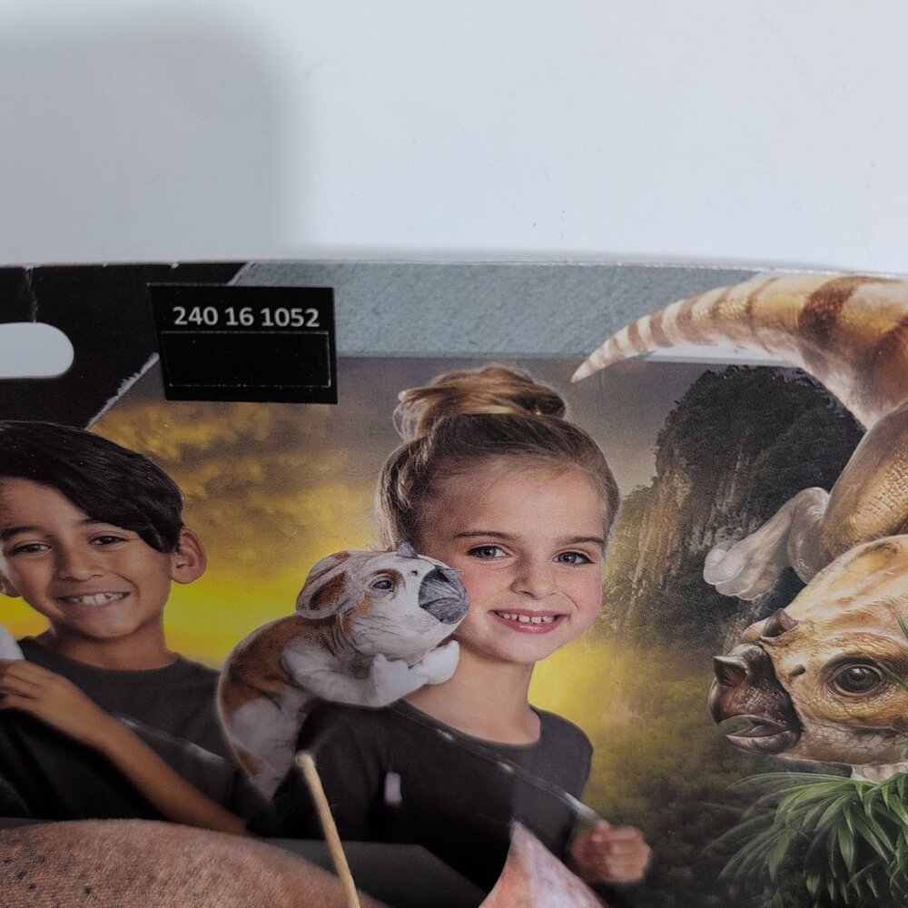 NWT Jurassic World Aquilops (Dolores) Shoulder Pet Stuffed Animal Dinosaur - Picture 7 of 7